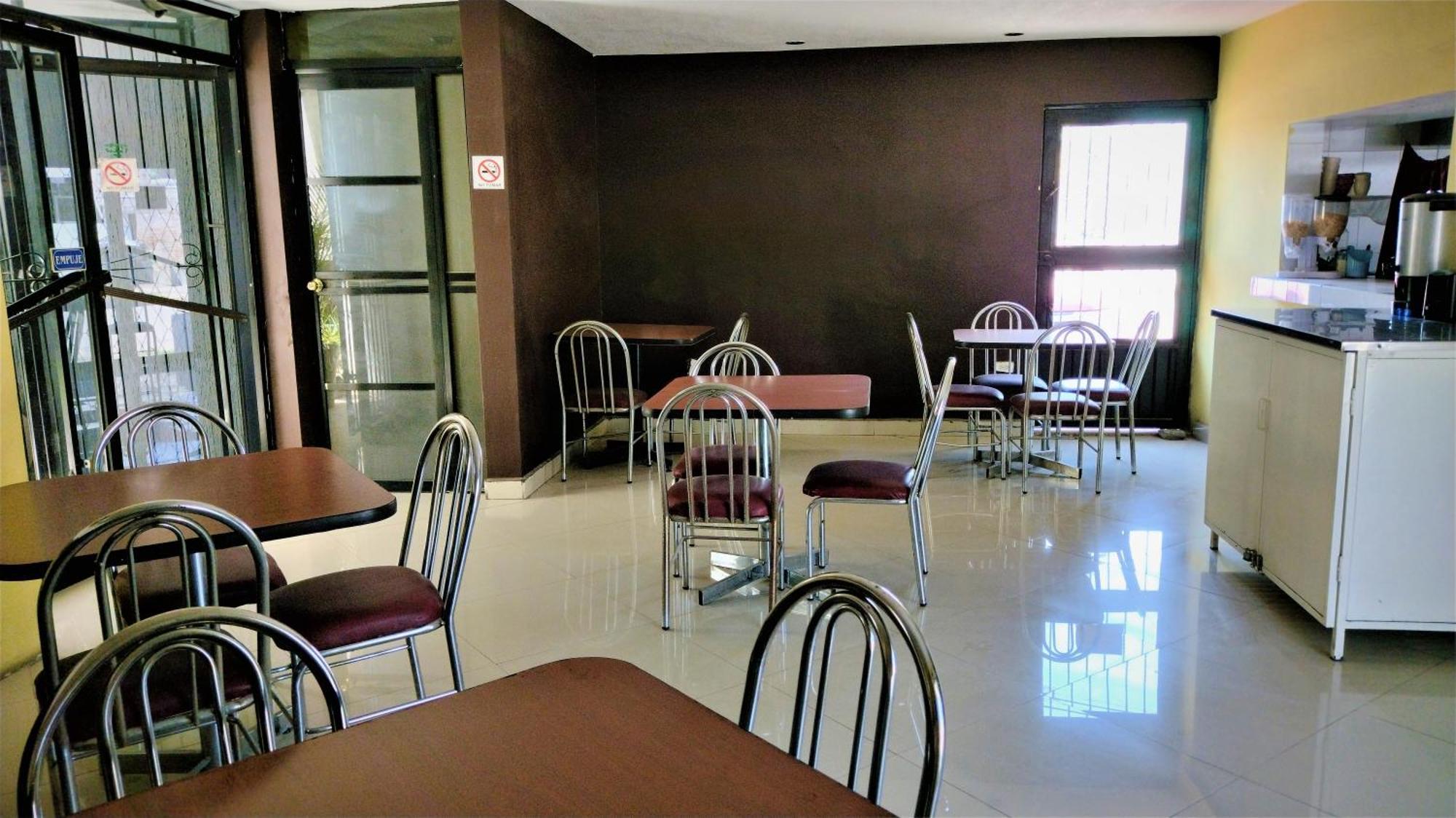 Laguna Inn Torreon Exterior photo