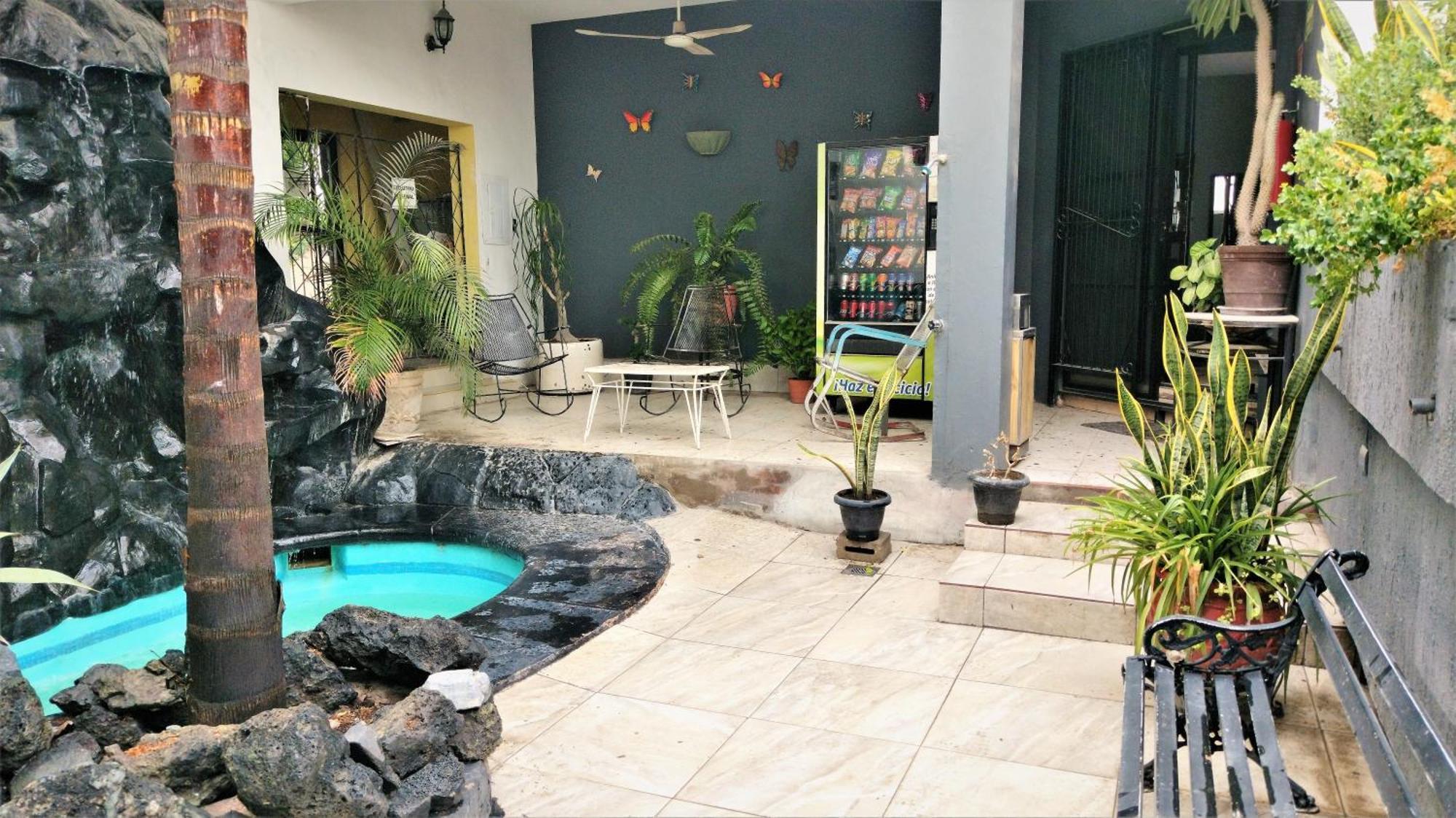 Laguna Inn Torreon Exterior photo